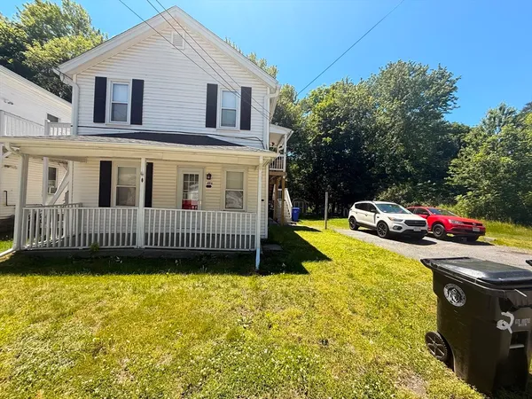 $1,950 | 49-53 Fredonian Street, Unit 1, Shirley, MA 01464