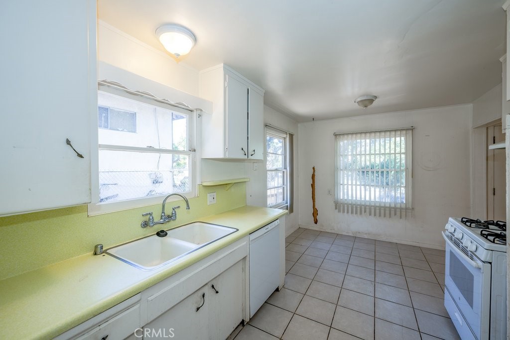 10652 Commerce Avenue Tujunga, CA 91042 - Photo 21 of 33