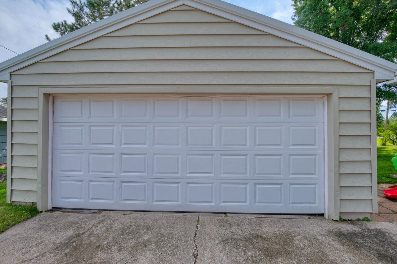 312 South 2nd Street West Aurora, MN 55705 - Photo 28 of 41 View of detached garage