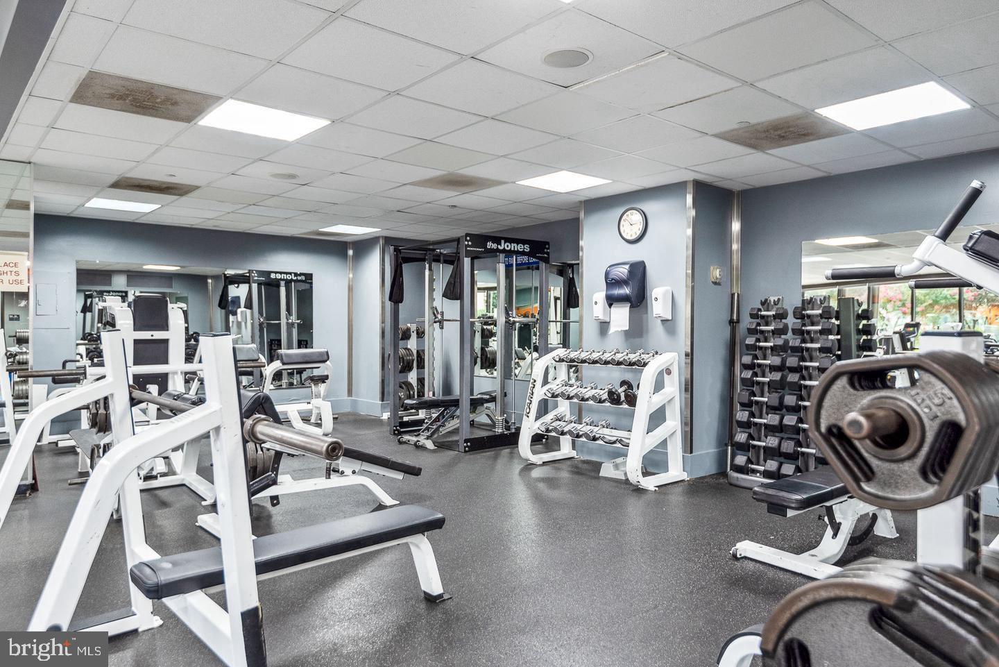 5225 Pooks Hill Road, Unit C29N Bethesda, MD 20814 - Photo 44 of 54 Fitness center