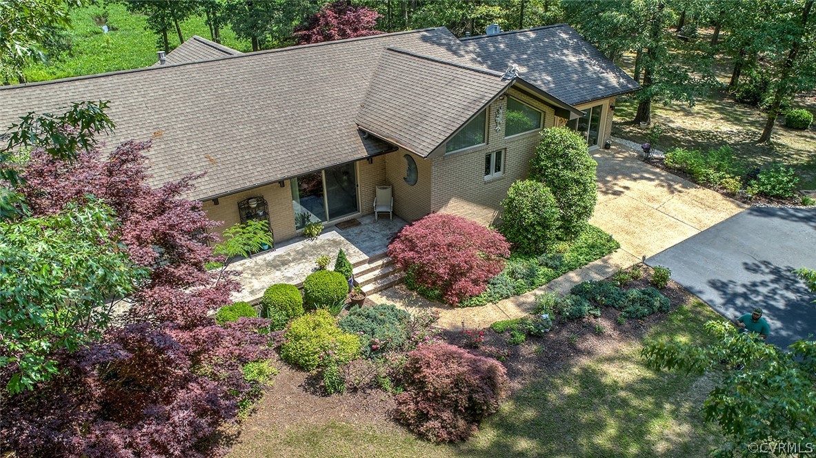 4809 Wakema Road West Point, VA 23181 - Photo 5 of 50
