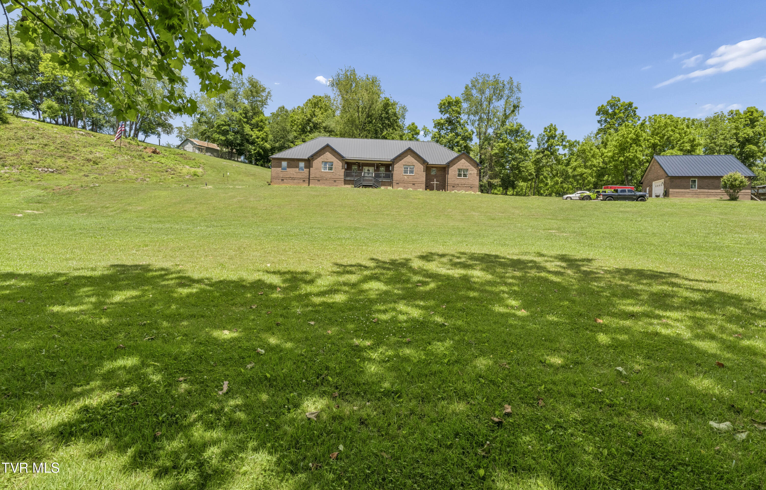 108 Trammel Road Bristol, TN 37620 - Photo 14 of 85 Trammel2-16