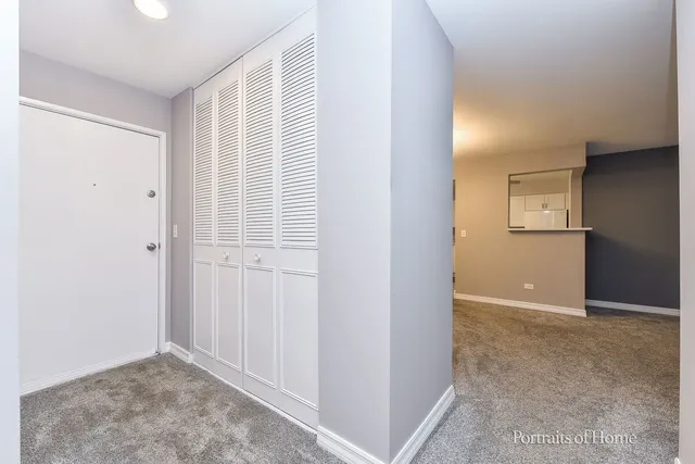 $190,000 | 6630 South Brainard Avenue, Unit 203, Countryside, IL 60525