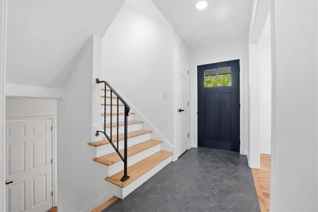 $435,000 | 10051 Melrose Drive, Overland Park, KS 66214