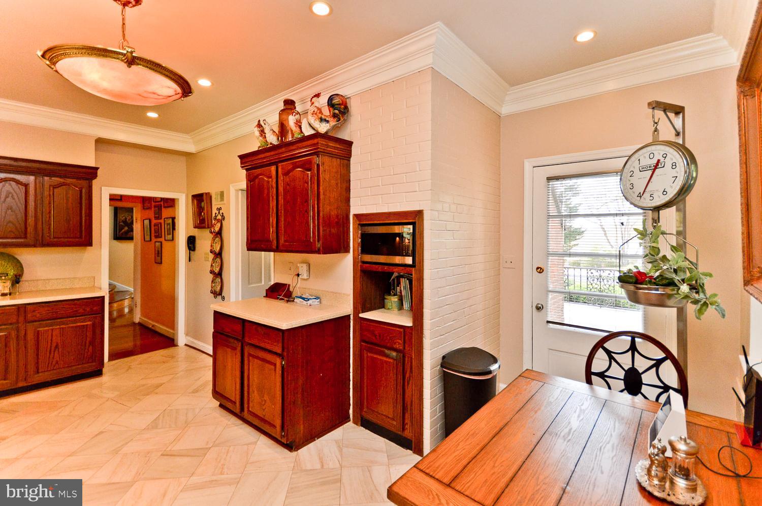 1847 Middlebridge Drive Silver Spring, MD 20906 - Photo 21 of 64 Access to rear porch and courtyard