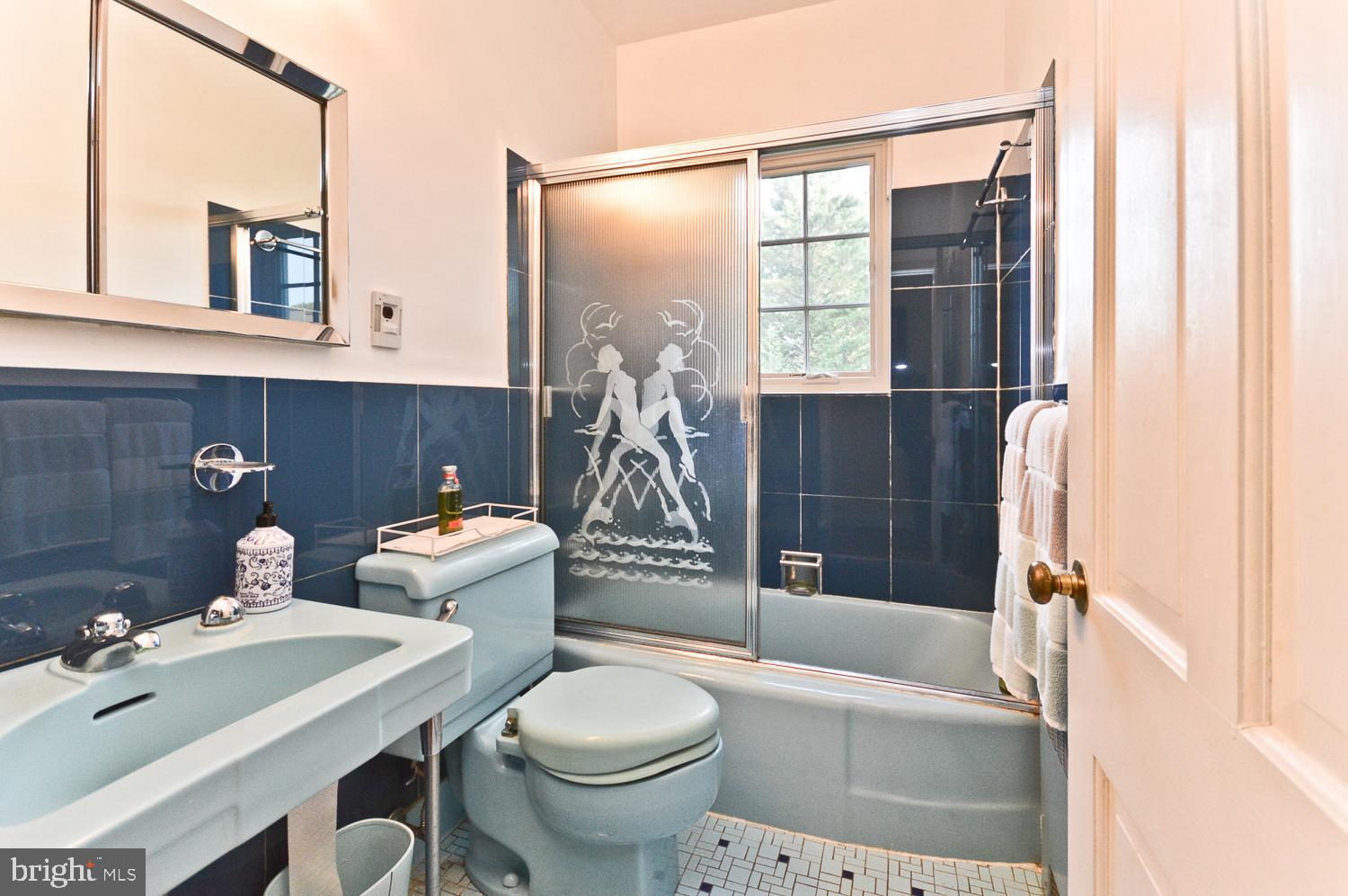 1847 Middlebridge Drive Silver Spring, MD 20906 - Photo 33 of 64 Full bath Upper Level