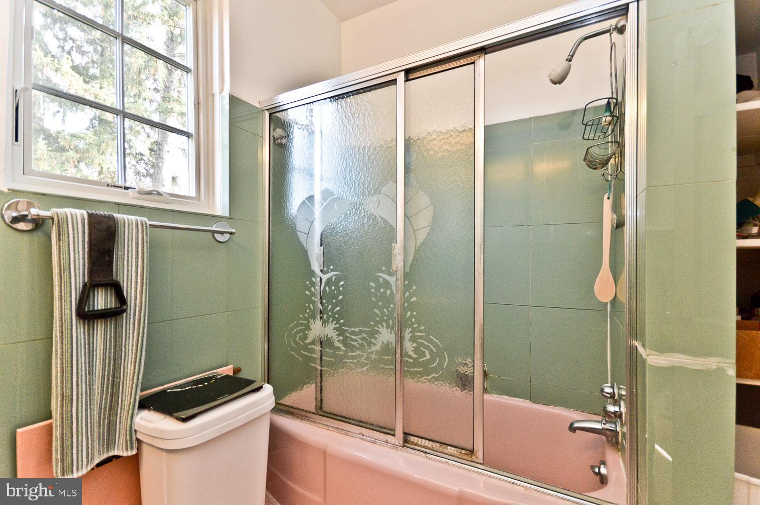 1847 Middlebridge Drive Silver Spring, MD 20906 - Photo 43 of 64 Primary Room Full bath