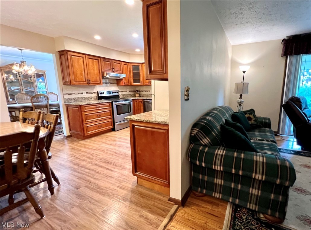 3001 Dentzler Road Parma, OH 44134 - Photo 17 of 35