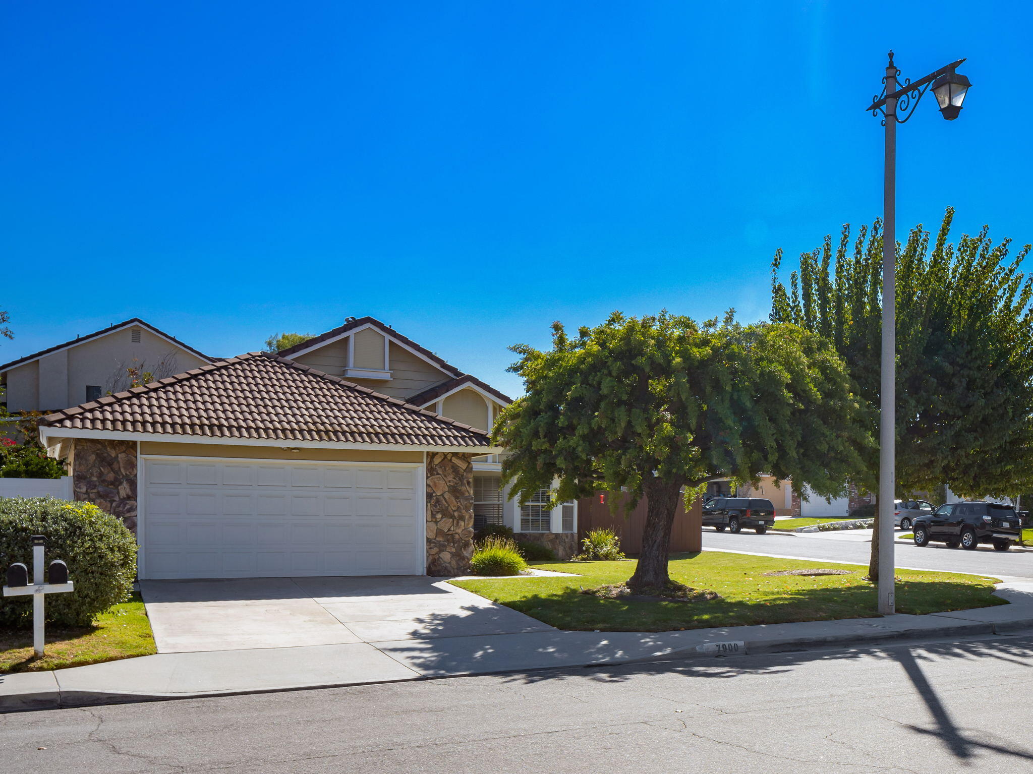 7900 East Bauer Road Anaheim, CA 92808 - Photo 1 of 27 7-web-or-mls-BCBauer_1021_007