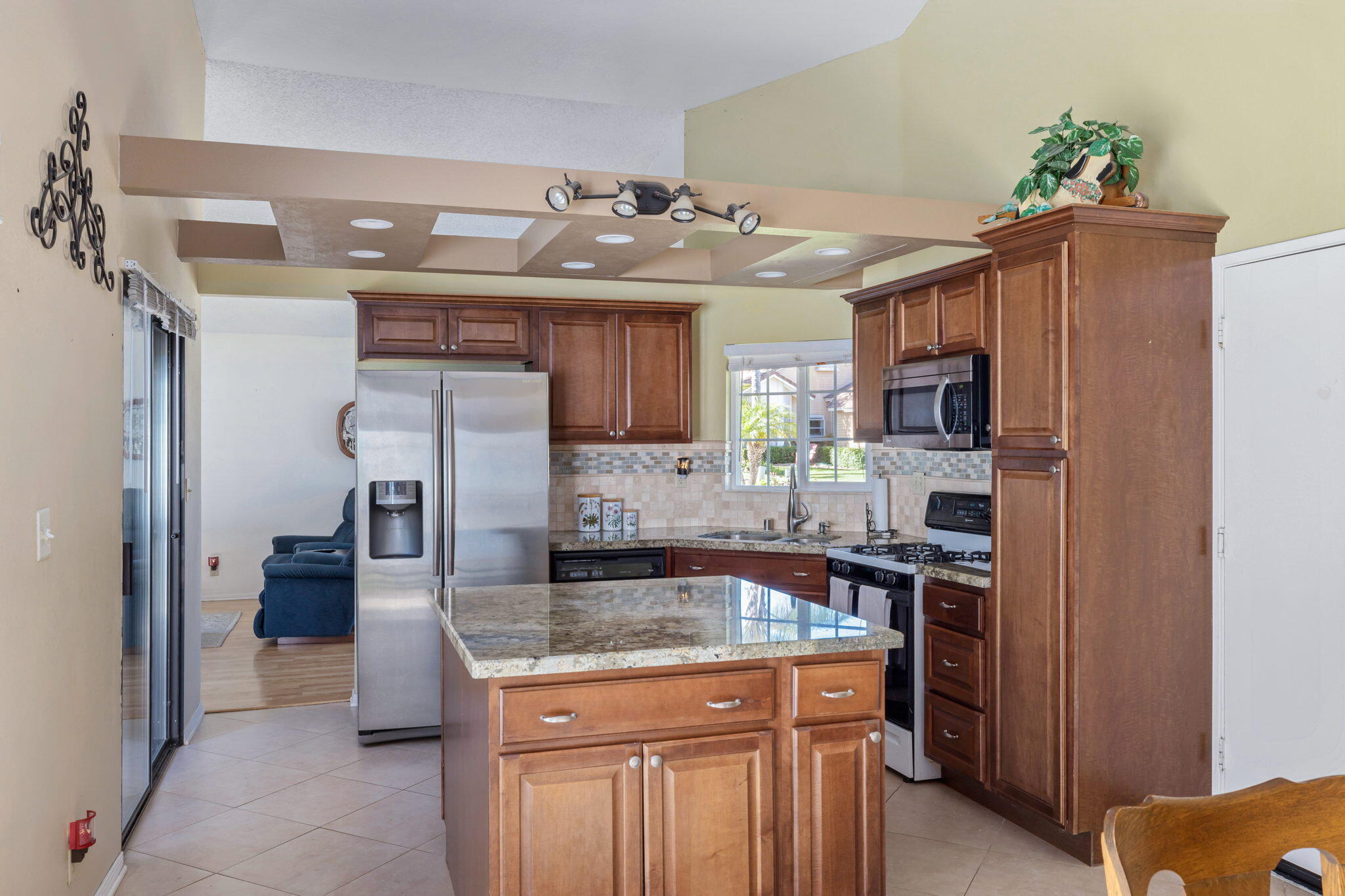 7900 East Bauer Road Anaheim, CA 92808 - Photo 13 of 27 13-web-or-mls-BCBauer_1021_013