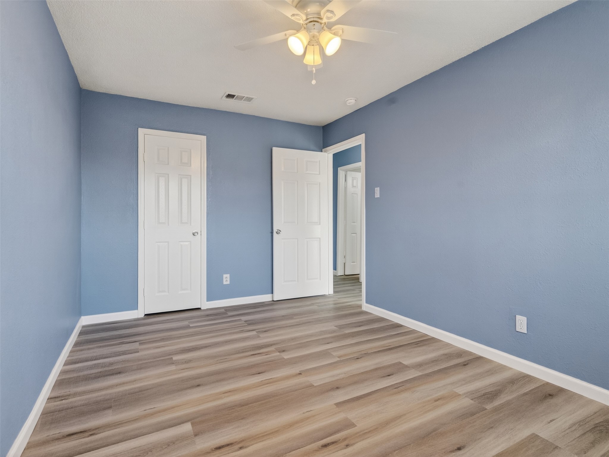 2613 Timber Drive Dickinson, TX 77539 - Photo 19 of 29