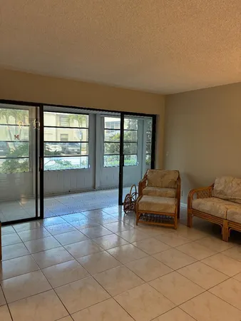 $1,750 | 98 Capri B, Unit C, Delray Beach, FL 33484