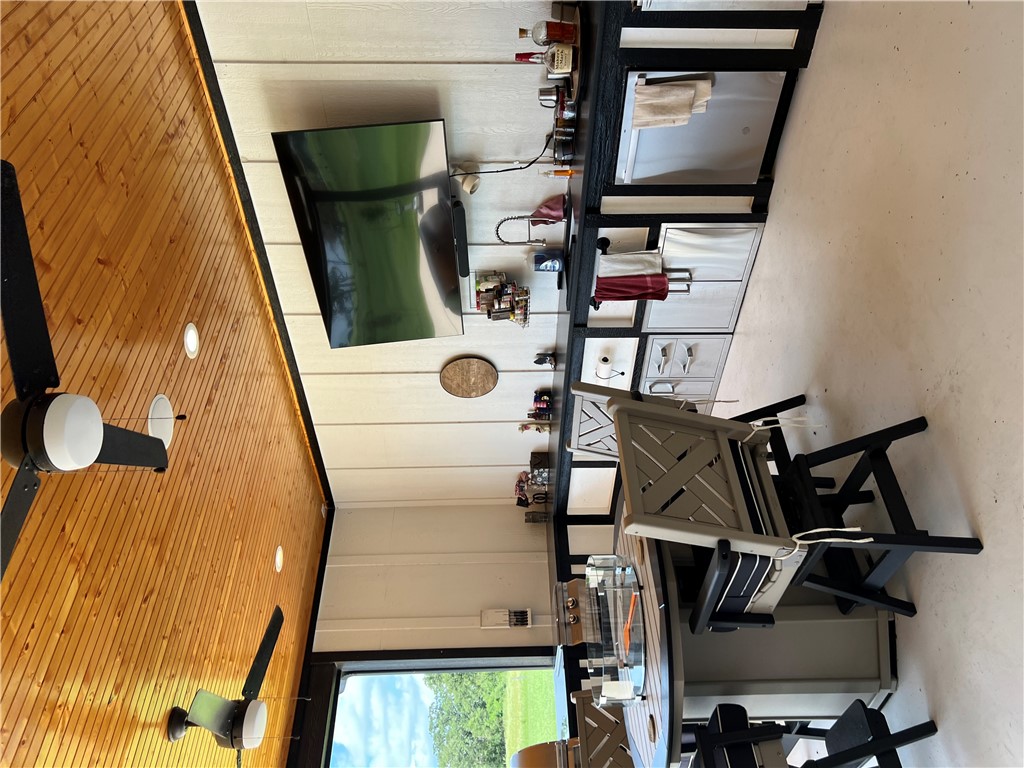 6770 Fm 1372 Road North Zulch, TX 77872 - Photo 13 of 29 Outdoor Kitchen and Patio
