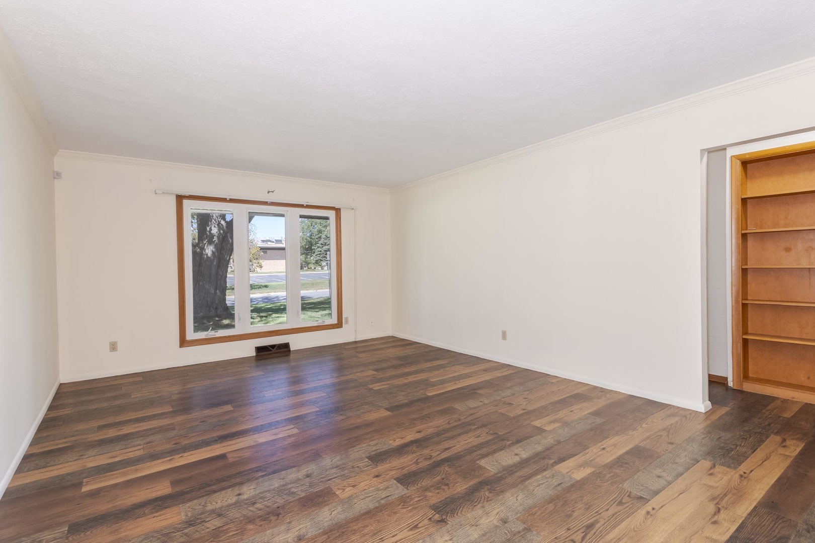 101 Radliff Road Bloomington, IL 61701 - Photo 11 of 37 Gallery Image 11