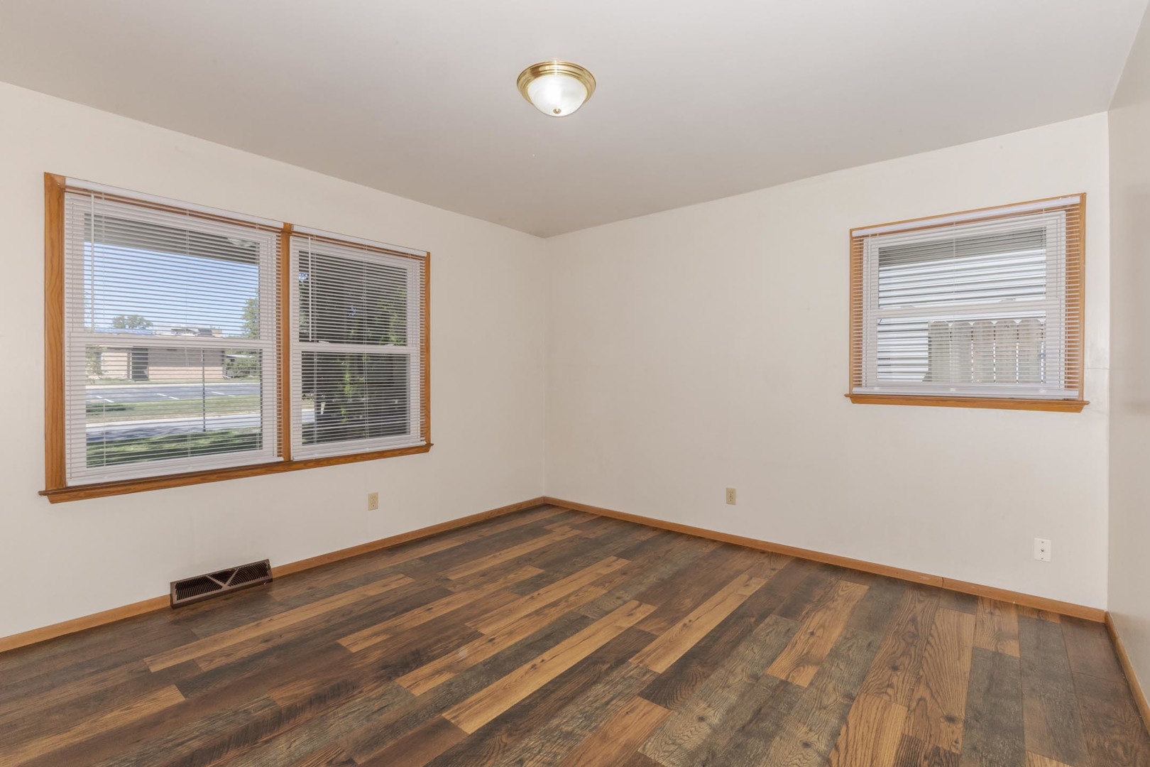 101 Radliff Road Bloomington, IL 61701 - Photo 24 of 37 Gallery Image 24