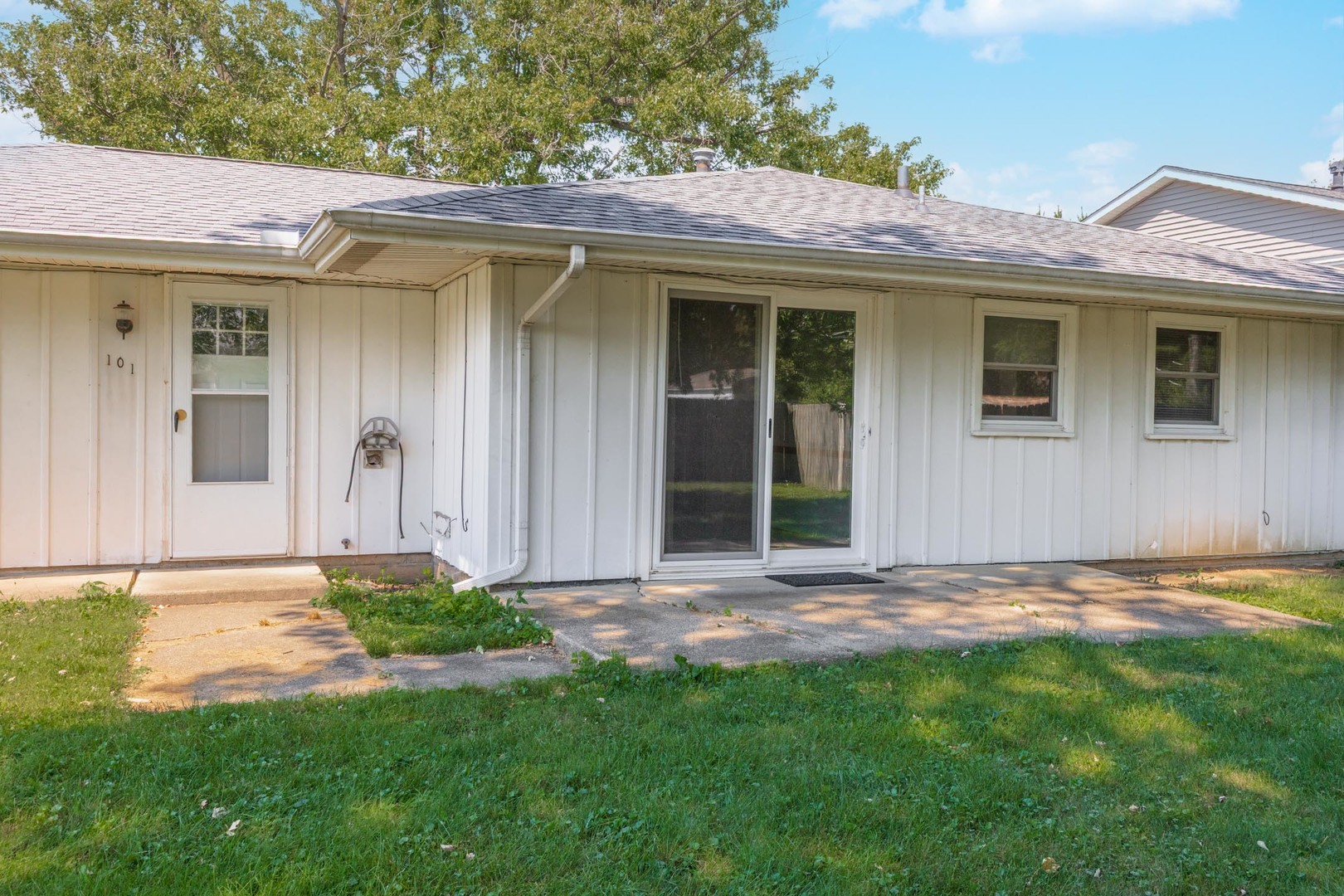 101 Radliff Road Bloomington, IL 61701 - Photo 31 of 37 Gallery Image 31