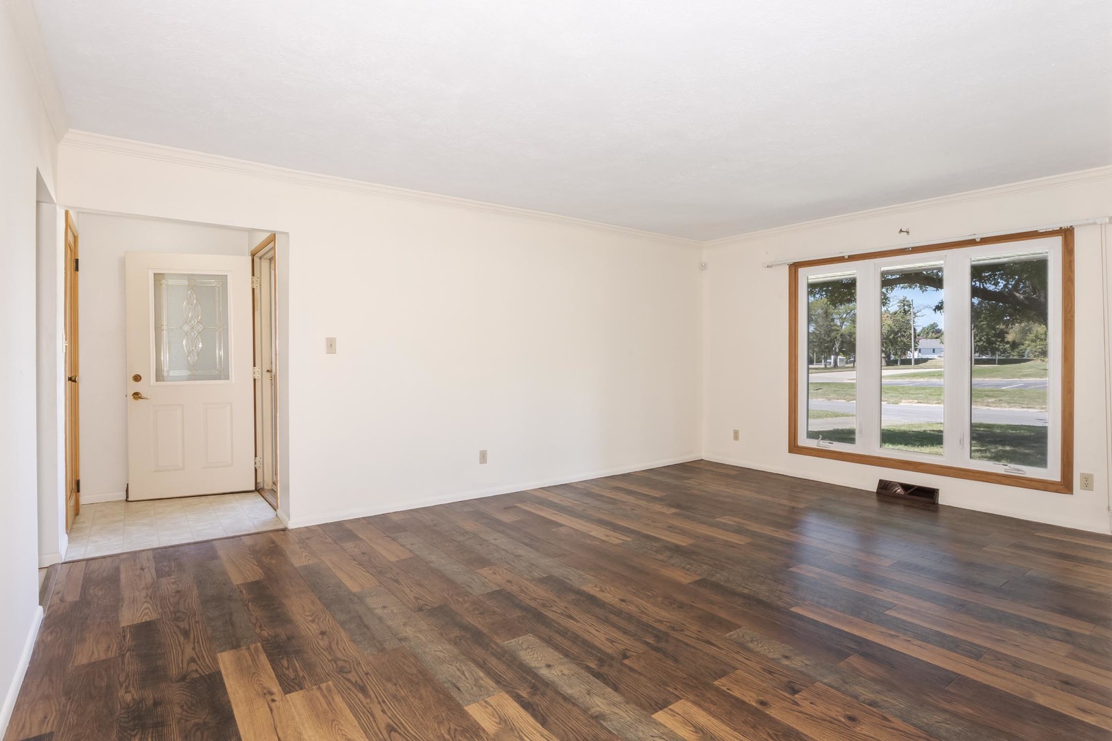 101 Radliff Road Bloomington, IL 61701 - Photo 9 of 37 Gallery Image 9