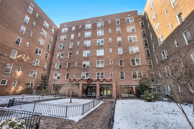 $1,900 | 105-24 64th Road | Forest Hills
