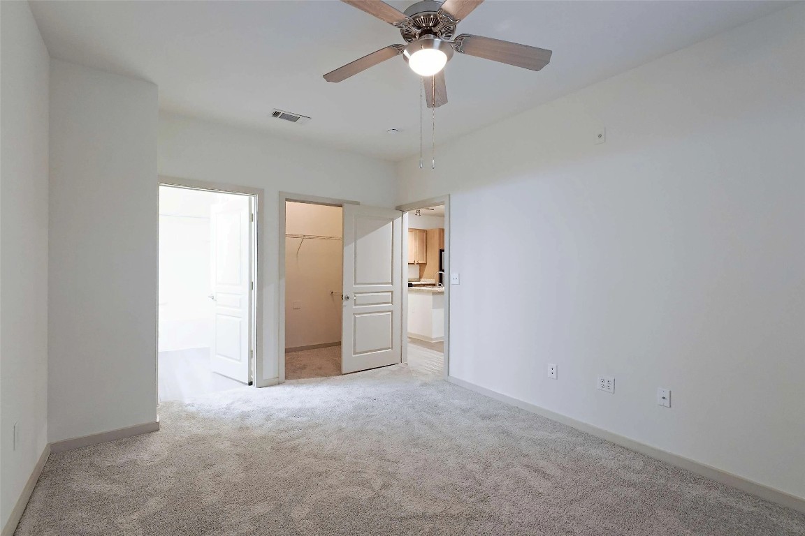 8515 Interstate 35, Unit 13210 Austin, TX 78744 - Photo 3 of 12 Move in by January 30th and enjoy 8 weeks FREE rent! Restrictions may apply — contact our leasing office for details.