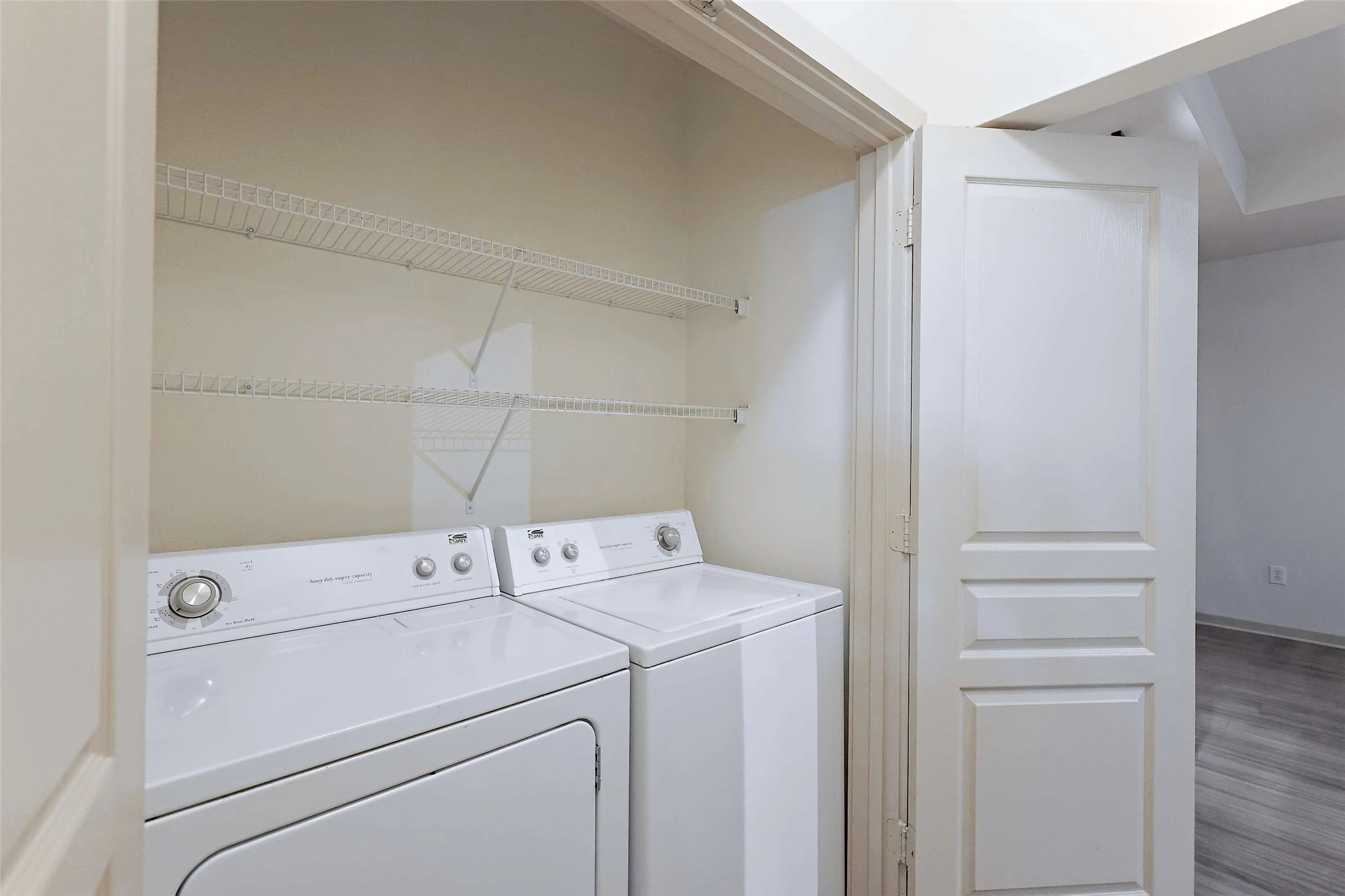 8515 Interstate 35, Unit 13210 Austin, TX 78744 - Photo 9 of 12 Move in by January 30th and enjoy 8 weeks FREE rent! Restrictions may apply — contact our leasing office for details.