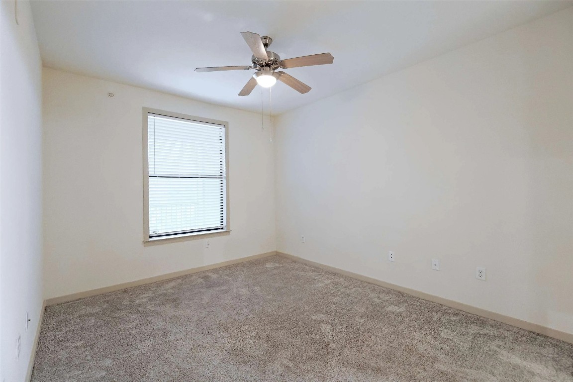 8515 Interstate 35, Unit 13210 Austin, TX 78744 - Photo 10 of 12 Move in by January 30th and enjoy 8 weeks FREE rent! Restrictions may apply — contact our leasing office for details.
