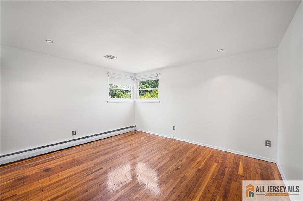 21 Eardley Road Edison, NJ 08817 - Photo 13 of 40 wooden floor in a room