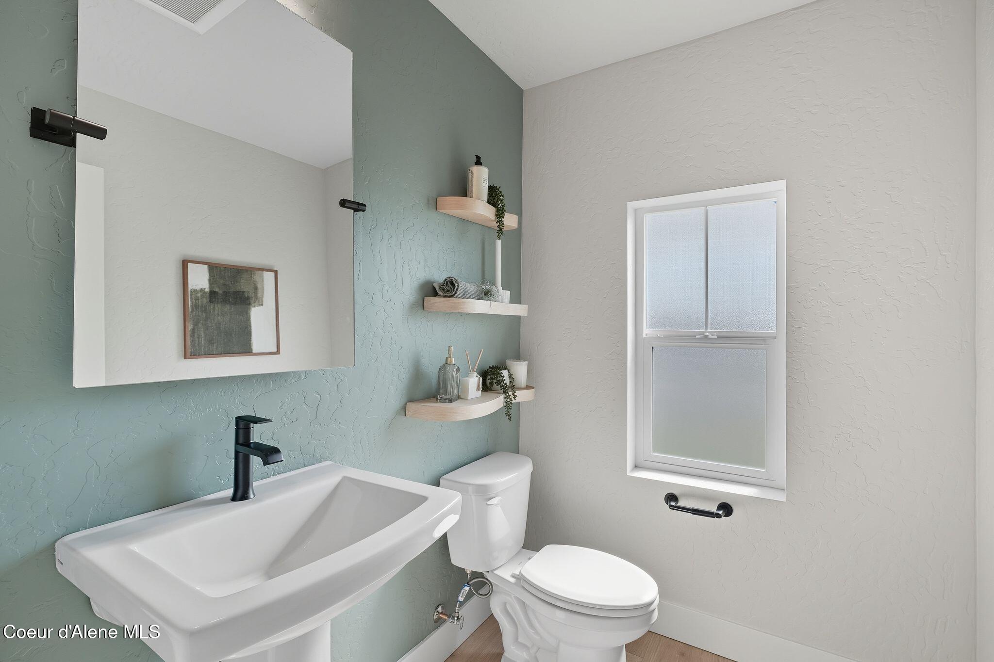 3222 North Grandmill Lane, Unit 103 Coeur D'Alene, ID 83814 - Photo 15 of 39 2nd Floor Half Bath