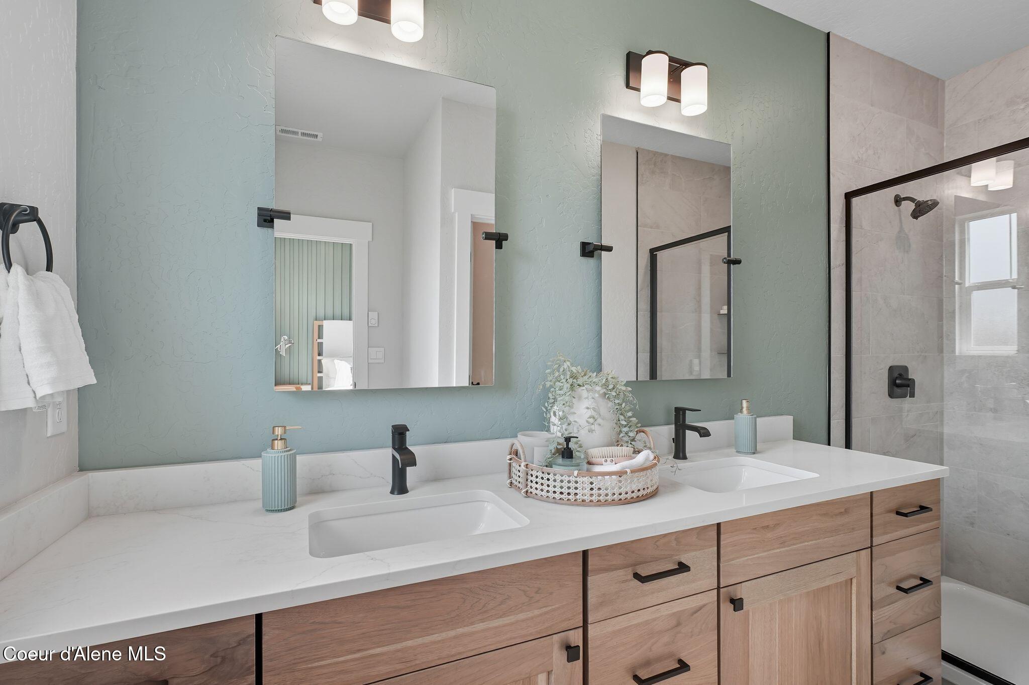 3222 North Grandmill Lane, Unit 103 Coeur D'Alene, ID 83814 - Photo 19 of 39 Primary Bedroom- Ensuite Bathroom