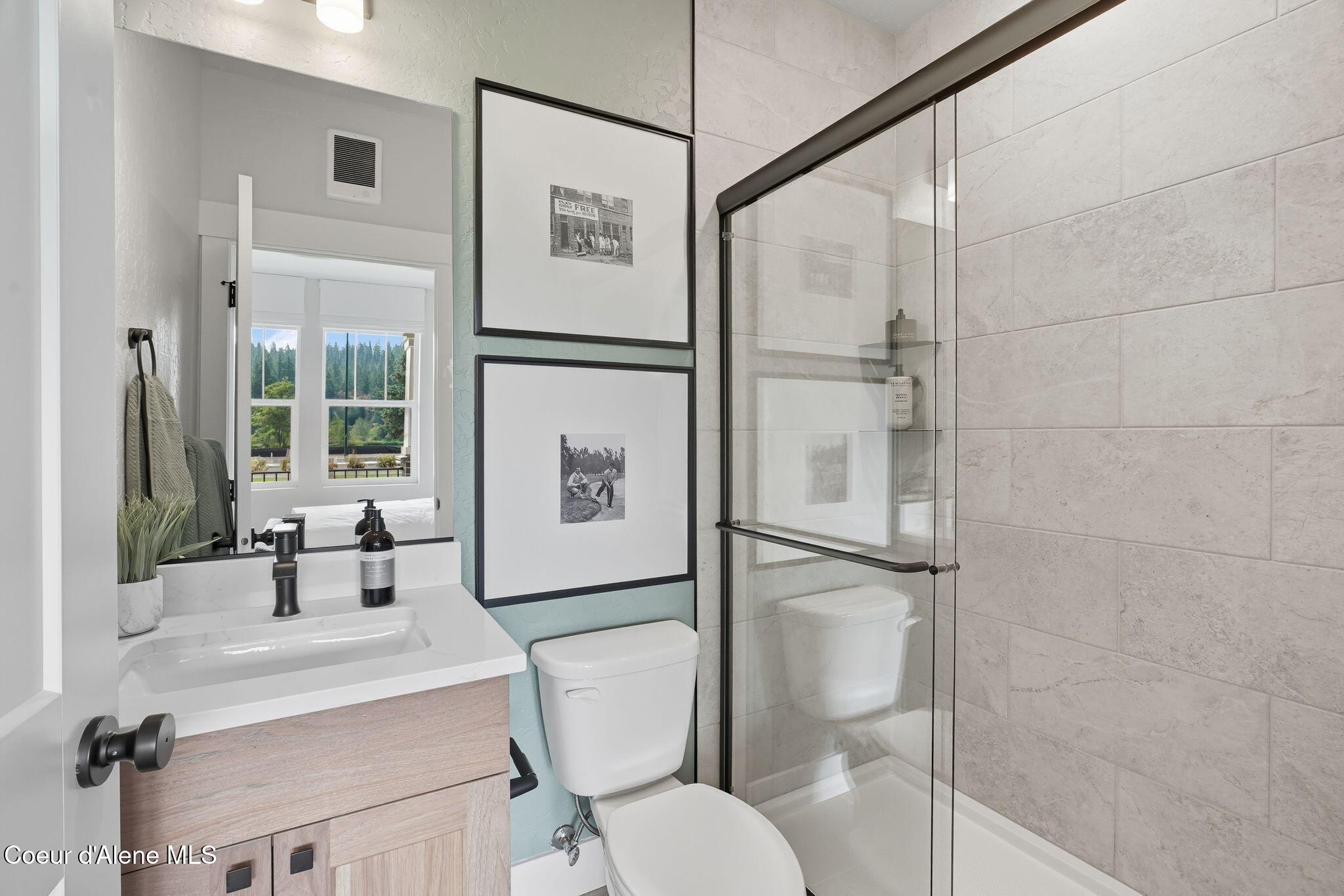 3222 North Grandmill Lane, Unit 103 Coeur D'Alene, ID 83814 - Photo 4 of 39 1st Floor Bedroom- Ensuite Bathroom