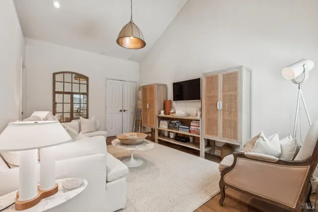 $1,044,000 | 110 Viola Way, Angwin, CA 94508