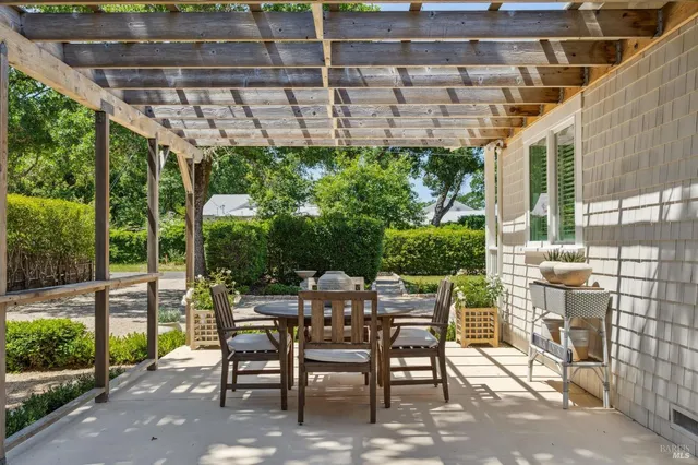 $1,044,000 | 110 Viola Way, Angwin, CA 94508