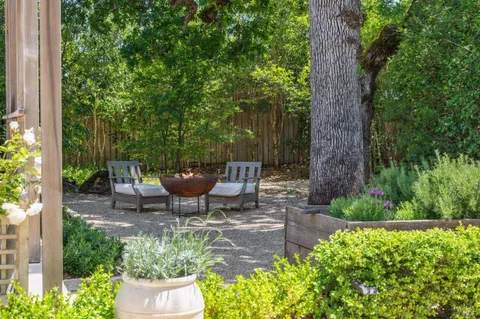 $1,044,000 | 110 Viola Way, Angwin, CA 94508