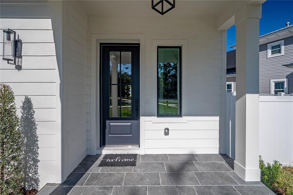 2301 North Ridgewood Avenue Tampa, FL 33602 - Photo 4 of 59