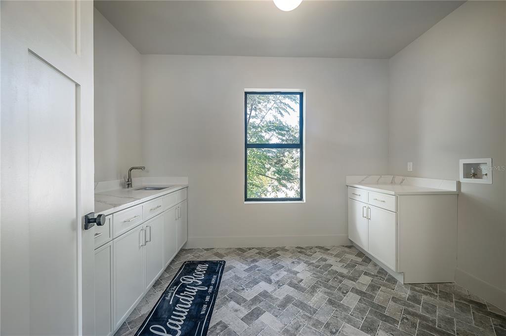 2301 North Ridgewood Avenue Tampa, FL 33602 - Photo 54 of 59