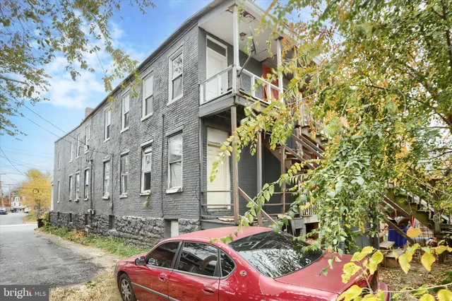 $180,000 | 512 South 13th Street, Harrisburg, PA 17104