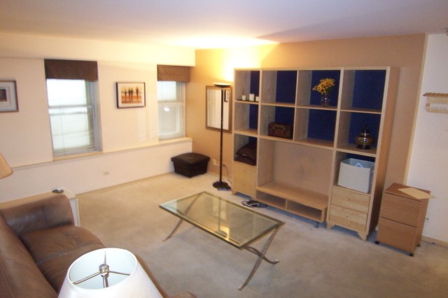 40 East 9th Street, Unit 312 Chicago, IL 60605 - Photo 7 of 8 a view of a workspace with furniture