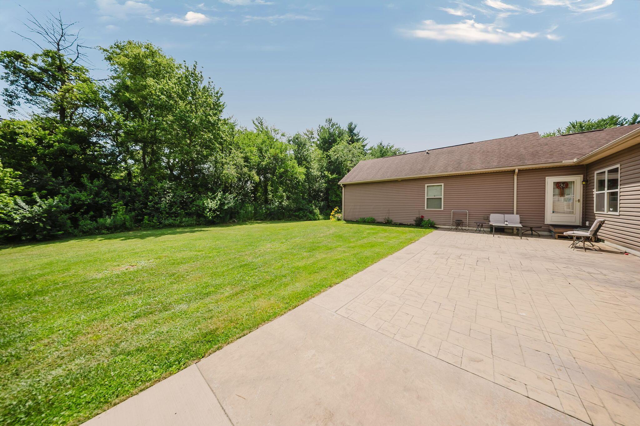 6684 Borror Road Grove City, OH 43123 - Photo 84 of 118 Patio