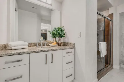 $849,999 | 1510 Demonbreun Street, Unit 1201, Nashville, TN 37203