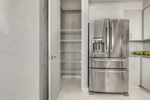 $849,999 | 1510 Demonbreun Street, Unit 1201, Nashville, TN 37203