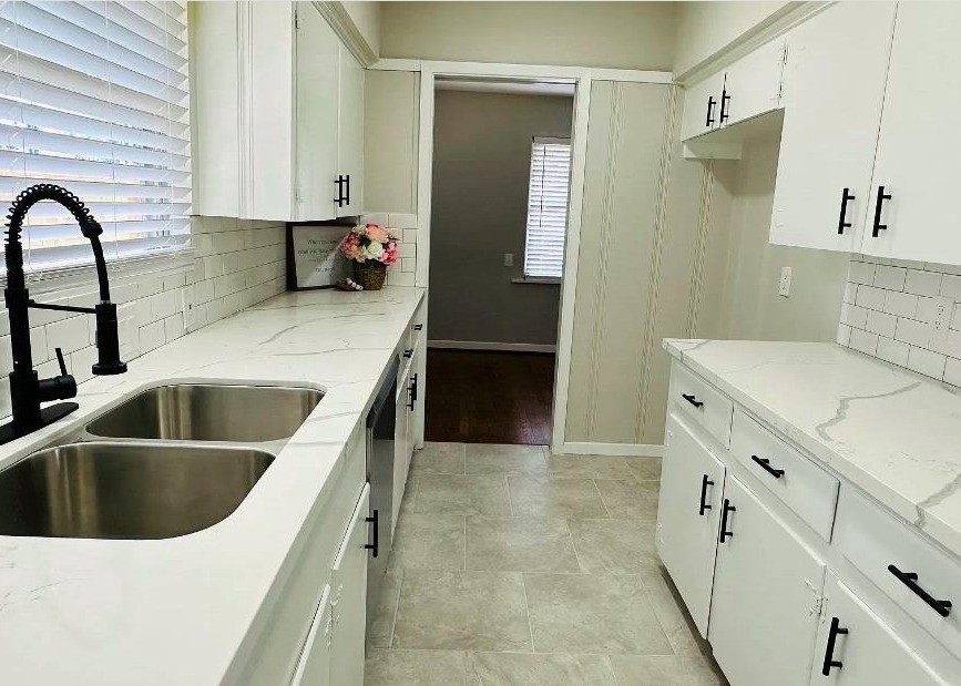 8510 Friendship Road Houston, TX 77080 - Photo 3 of 11