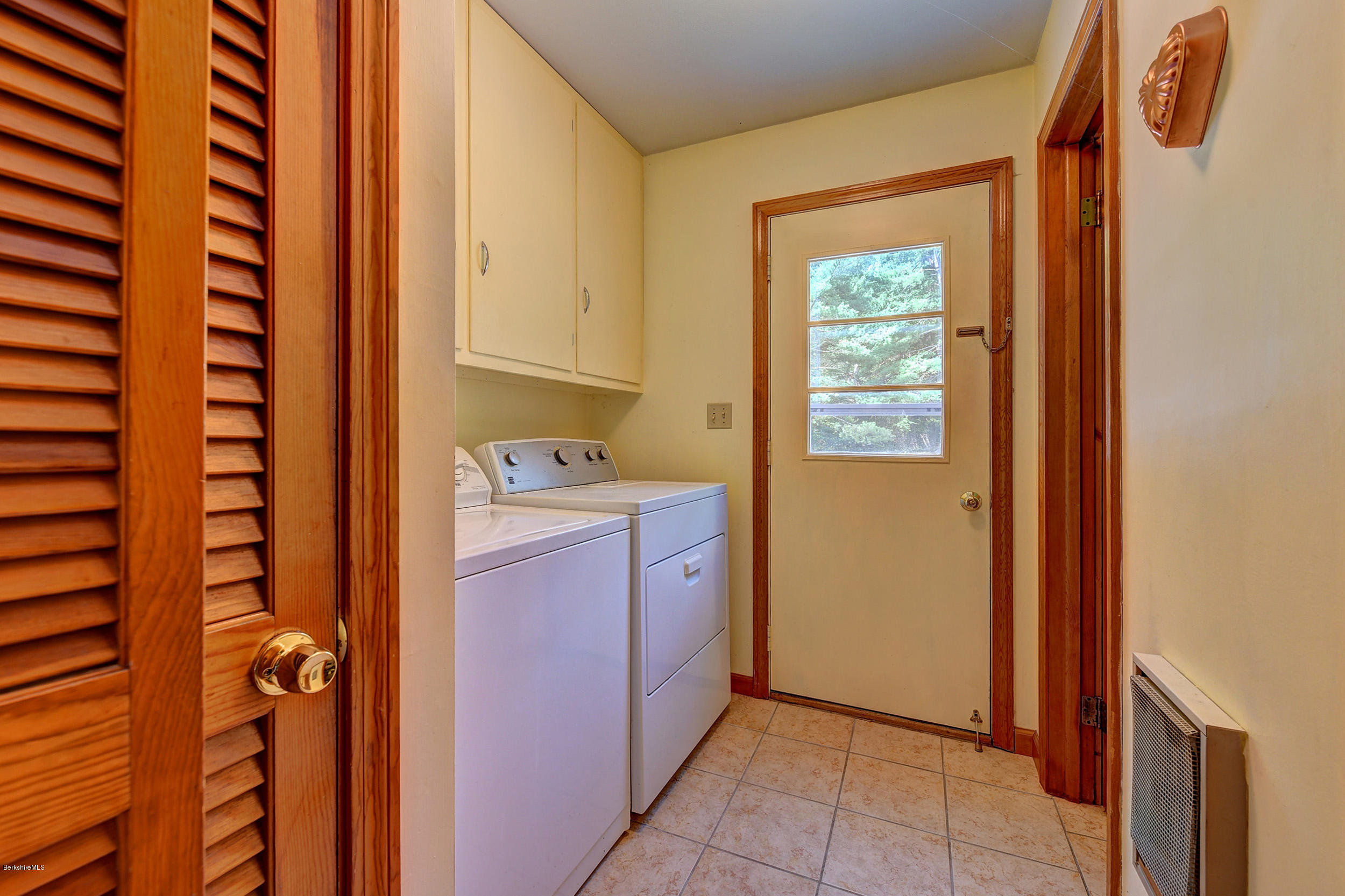 303 North Plain Road Great Barrington, MA 01236 - Photo 20 of 36 20-Laundry Room