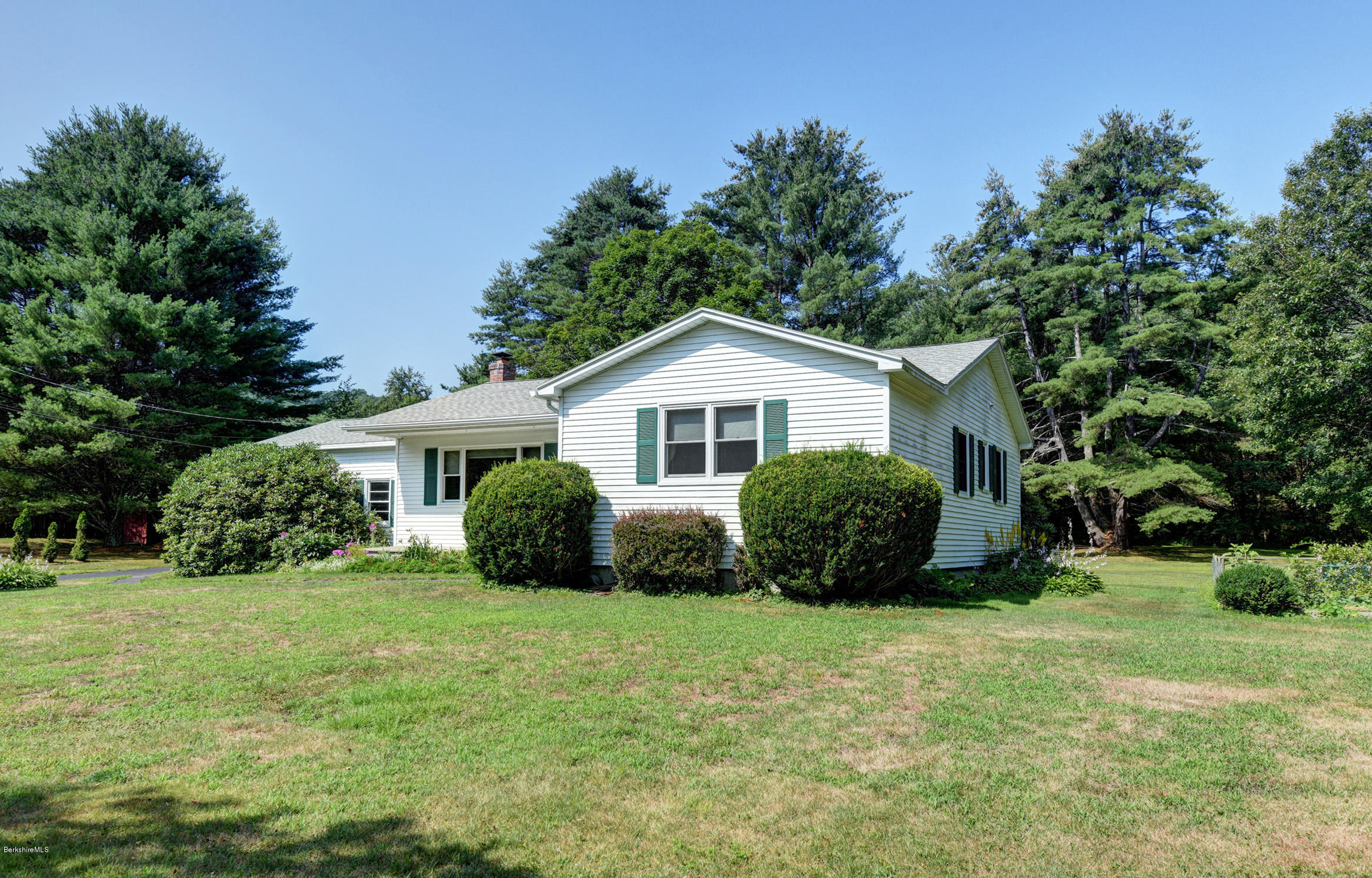 303 North Plain Road Great Barrington, MA 01236 - Photo 3 of 36 3-Exterior Front