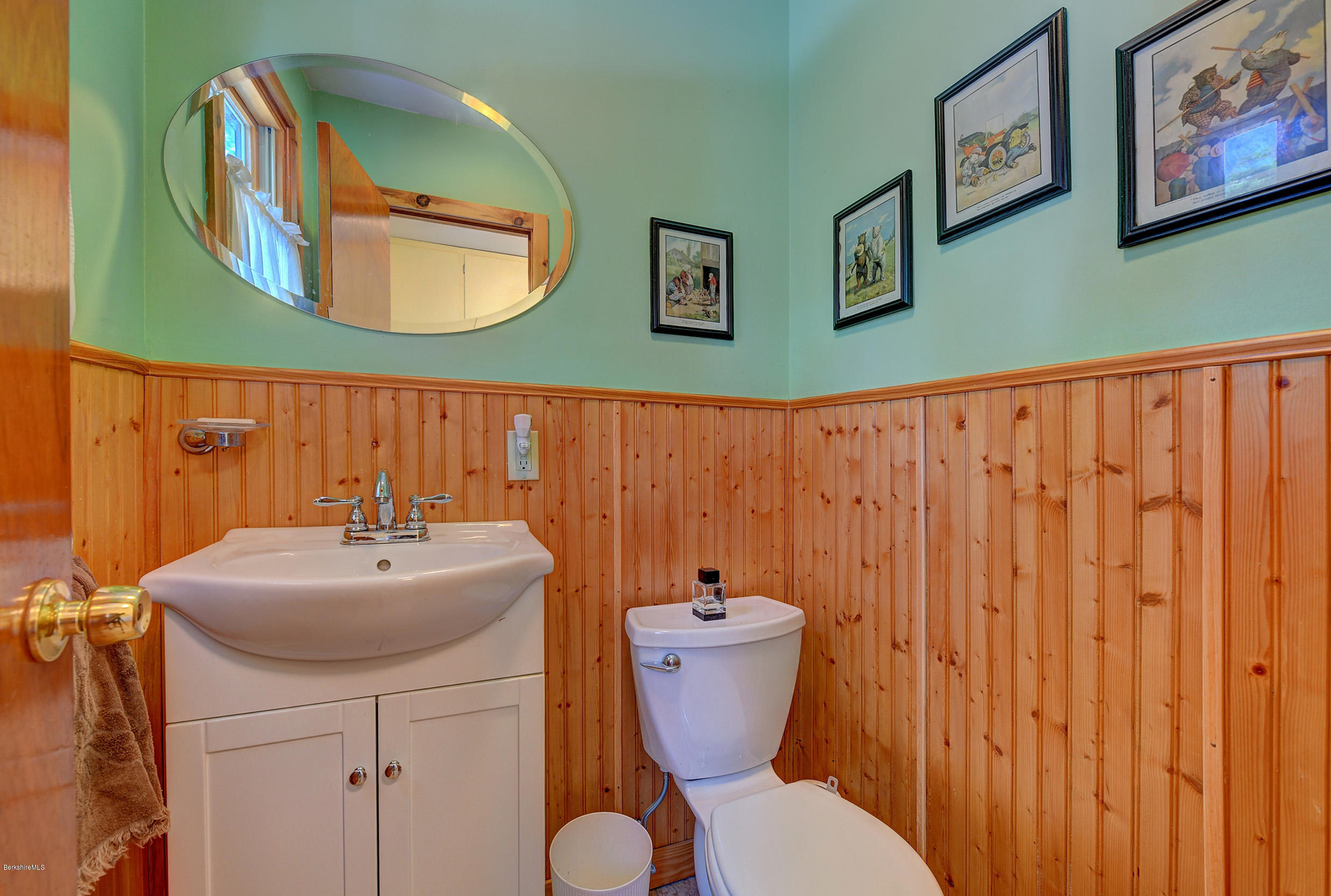 303 North Plain Road Great Barrington, MA 01236 - Photo 21 of 36 21-Powder Room