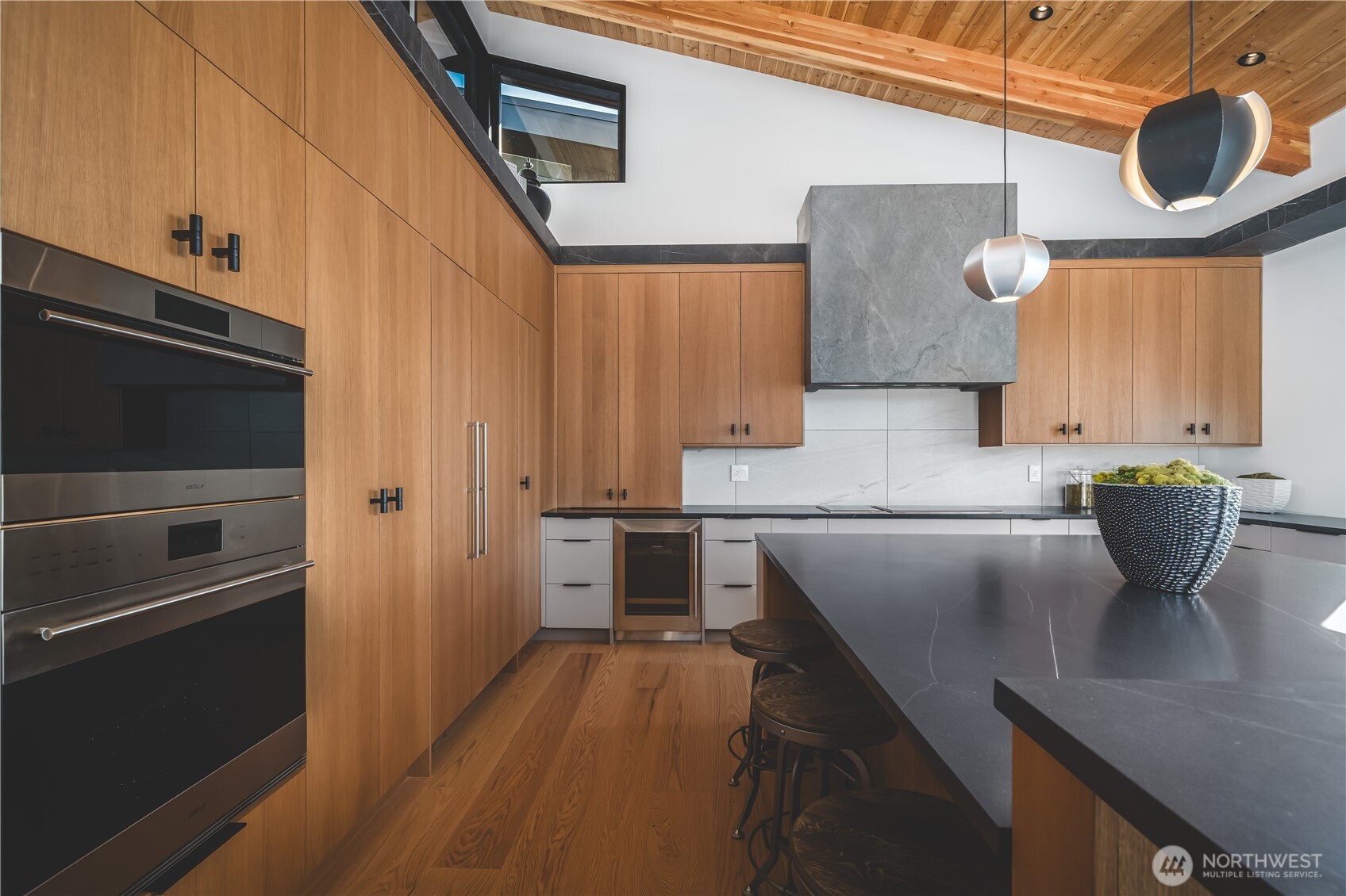1017 California Lane Southwest Seattle, WA 98116 - Photo 14 of 40