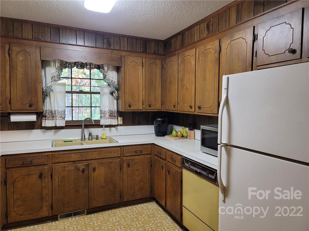 1832 Dameron Road Bessemer City, NC 28016 - Photo 13 of 48 Gallery Image 13