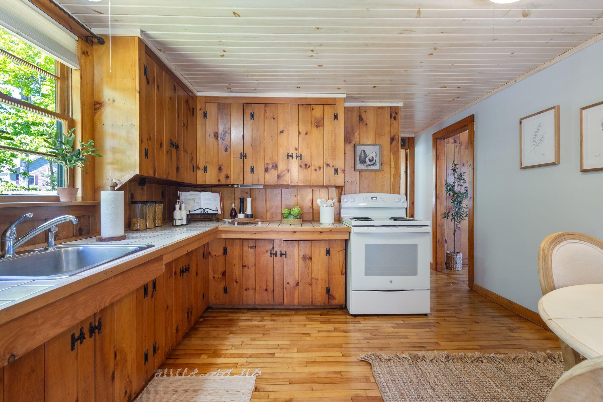 90 Wards Cove Road Standish, ME 04084 - Photo 13 of 36 90_Wards_Cove_Rd_038