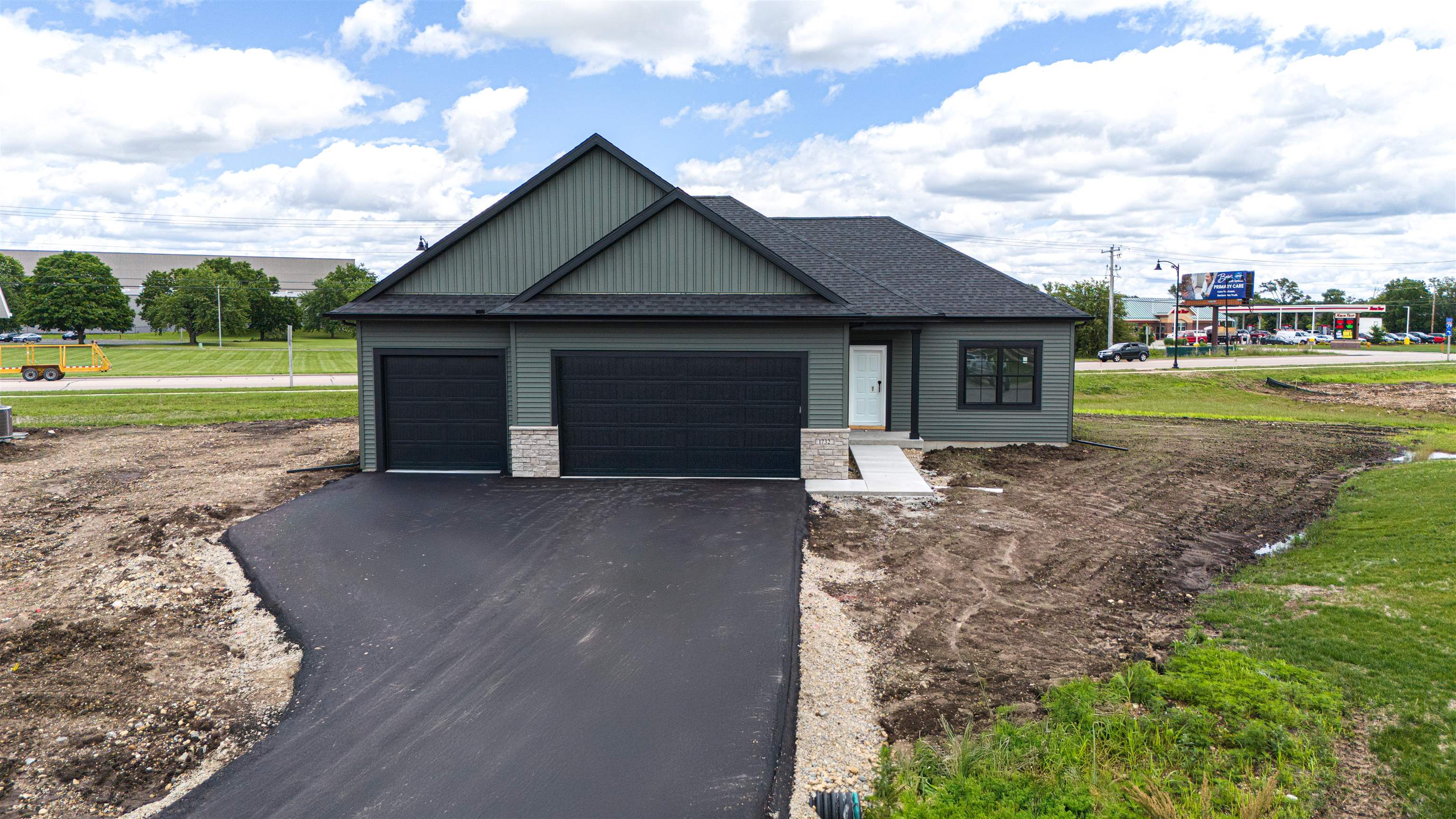 1732 East Kyle Beloit, WI 53511 - Photo 1 of 13