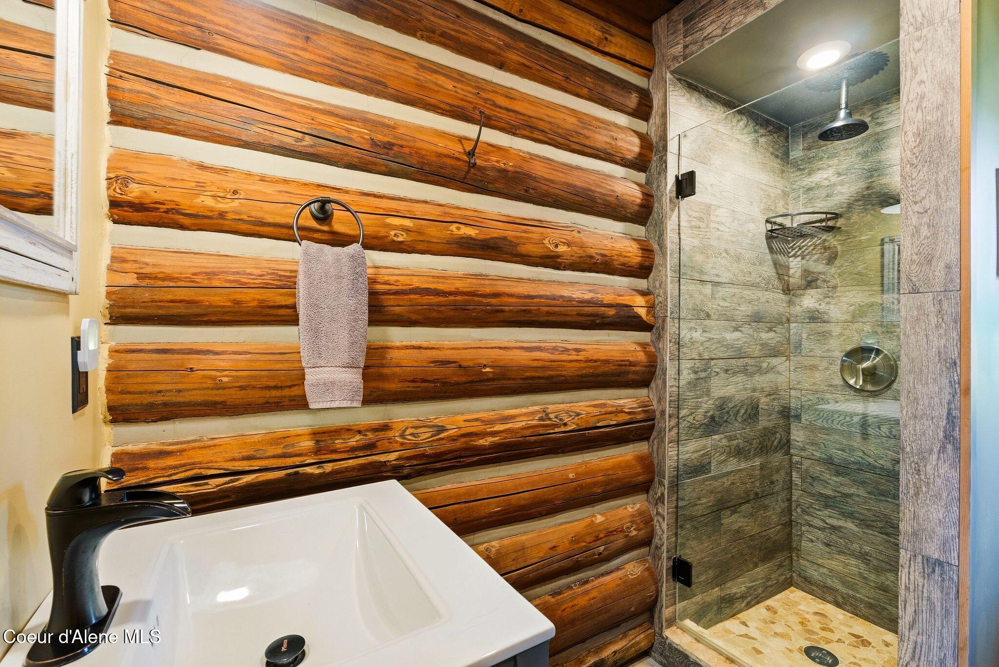 1255 Hickey Road Sandpoint, ID 83864 - Photo 56 of 82 21_DSC01532