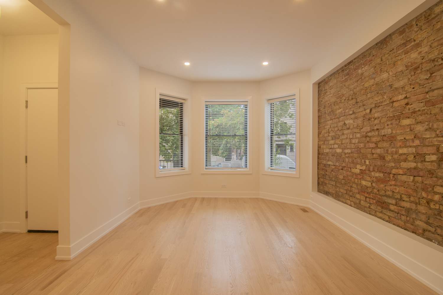 3720 North Racine Avenue, Unit 1 Chicago, IL 60613 - Photo 6 of 19