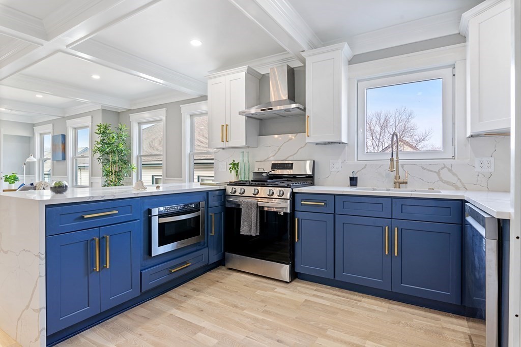 27-2 Central Road, Unit 2 Somerville, MA 02143 - Photo 1 of 41 Gallery Image 1